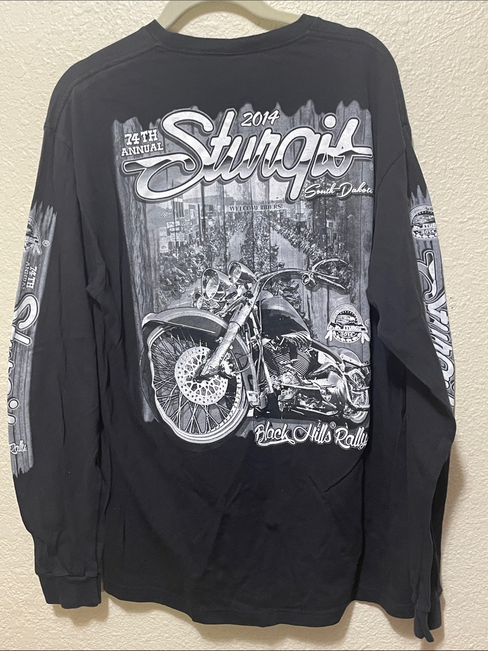 Sturgis Motorcycle Rally Men's Black Long Sleeve Tee. Good Condition. Size L. - Picture 4 of 4